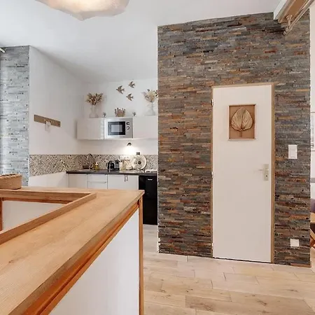 Tassigny - Appartement/ Terrasse - Port * 반느