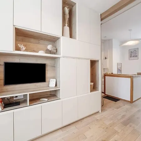 Tassigny - Appartement/ Terrasse - Port 아파트 반느